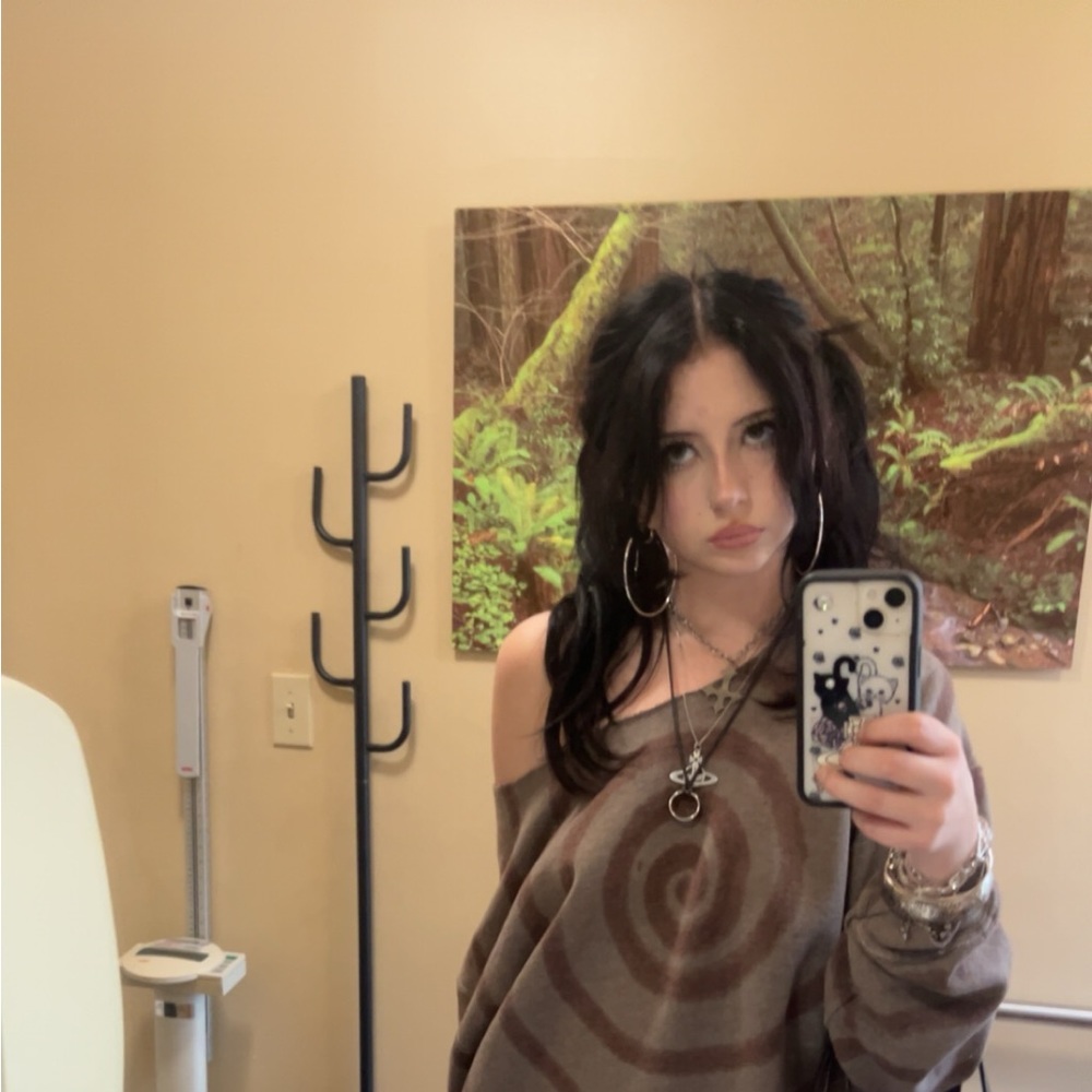 Meet your Posher, Sylvia